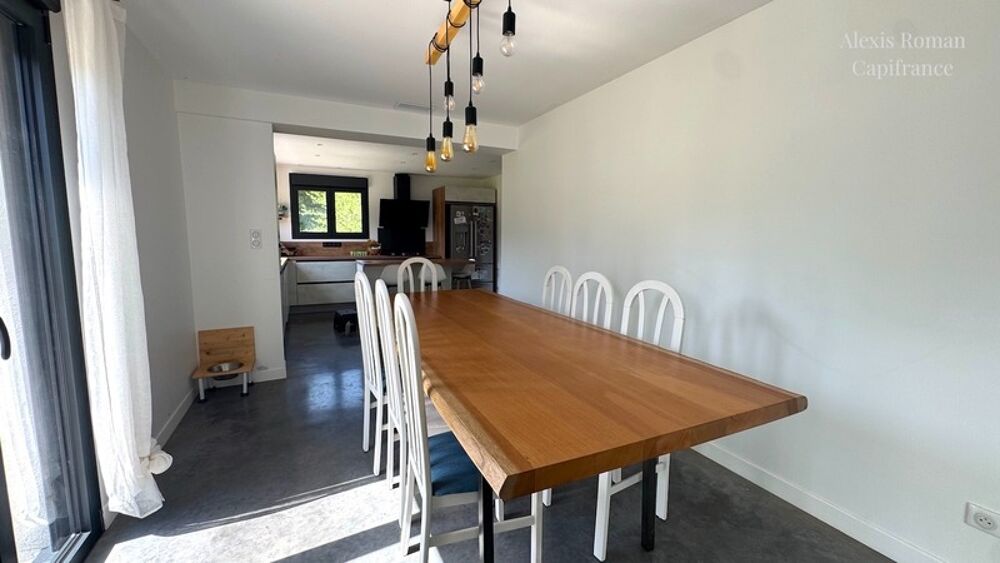 Maison 135 m² - 3 chambres chacune avec salle d'eau  2 hectares  Prairie pour chevaux  DPE B  10 min de Montpon
