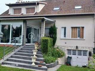  Propri�t�/ch�teau � vendre 9 pi�ces 184 m�