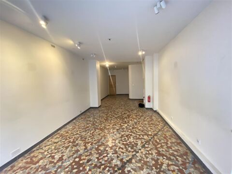 Dans un quartier animé du 10ème, une boutique pleine de charme 2548 75010 Paris