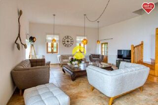  Propriété/château à vendre 8 pièces 260 m²