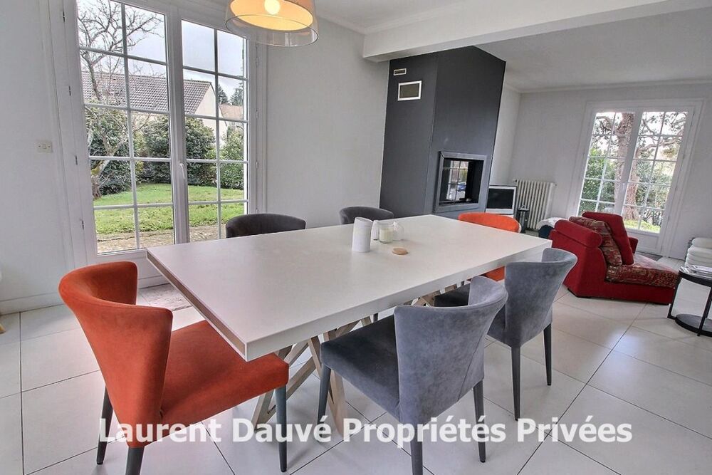 45590 SAINT CYR EN VAL - Maison individuelle sur s/sol - 5 chambres dont 2 au rdc - Quartier calme