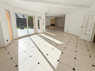  Maison à vendre 7 pièces 228 m²
