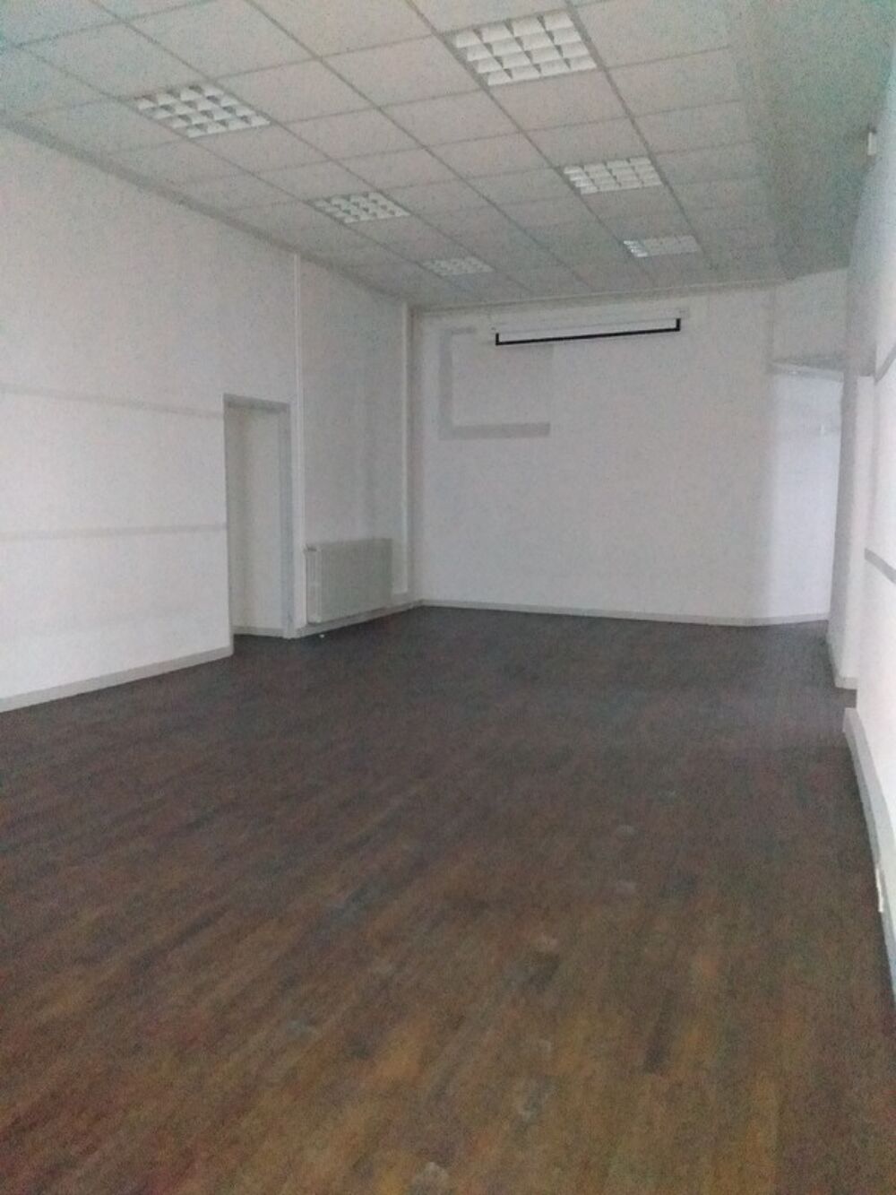   Dpt Savoie (73), à louer CHAMBERY locaux de  188 m² Chambery