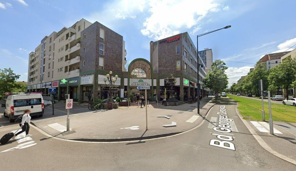   A VENDRE - LOCAL COMMERCIAL Dijon