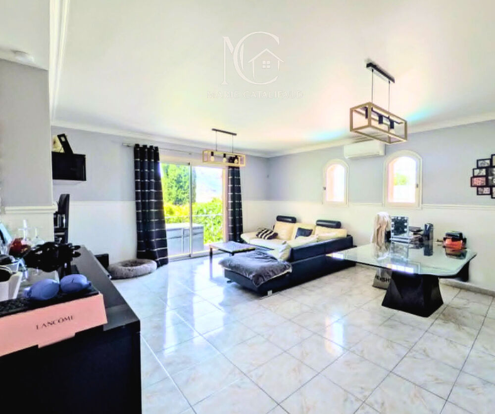 Vente Maison Maison de plain-pied + 2P indépendant - piscine Roquebrune sur argens