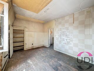  Immeuble à vendre 6 pièces 320 m²