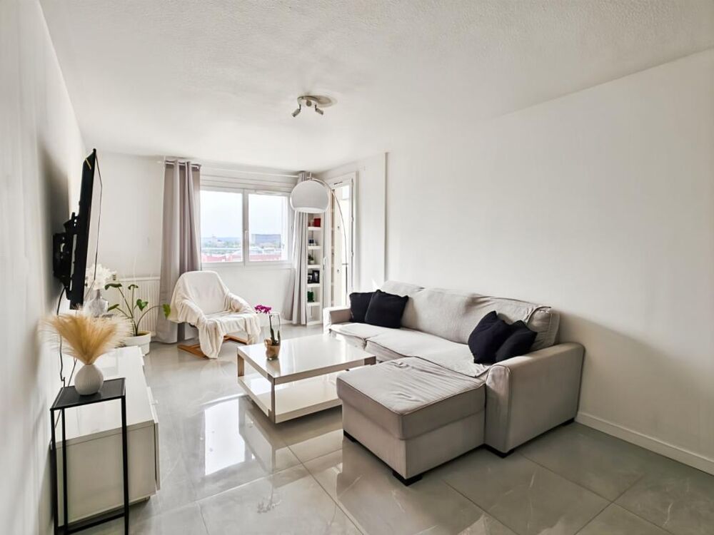 Vente Appartement À Vendre - Appartement avec 2 Balcons et Stationnement- Bagatelle Toulouse