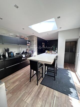  Propriété/château à vendre 7 pièces 210 m²