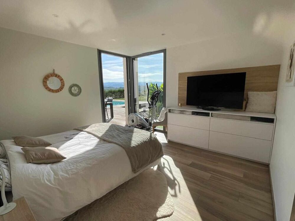 à vendre  Maison Ramasse (01250)