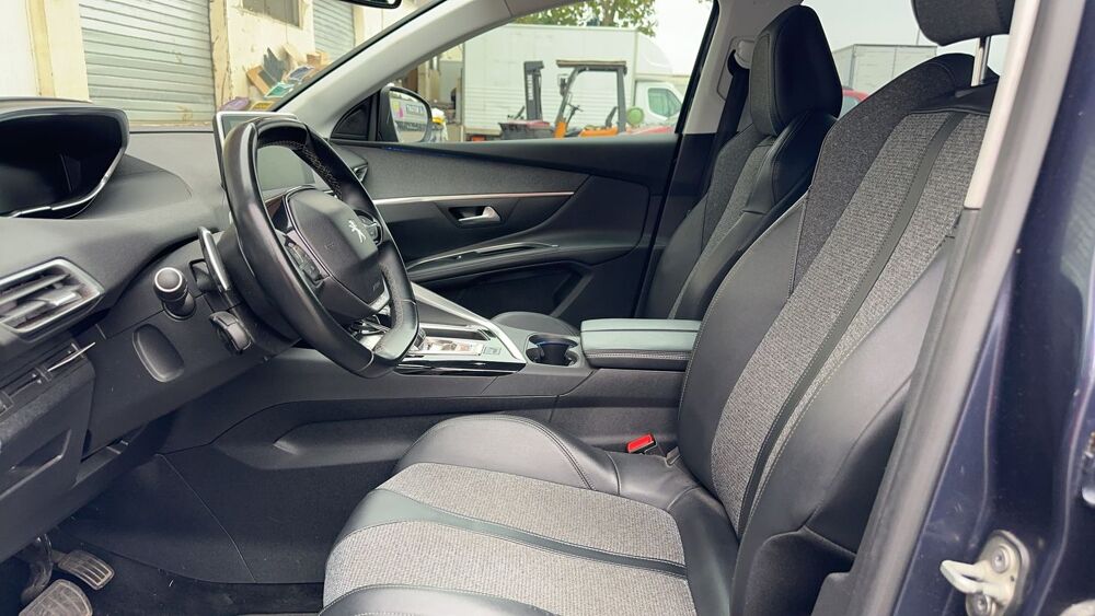 5008 II 1.6 PureTech 180 EAT8 Allure - 7 places Automatique 2018 occasion 78800 Houilles