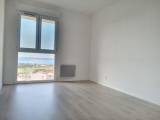  Appartement à louer 3 pièces 68 m²