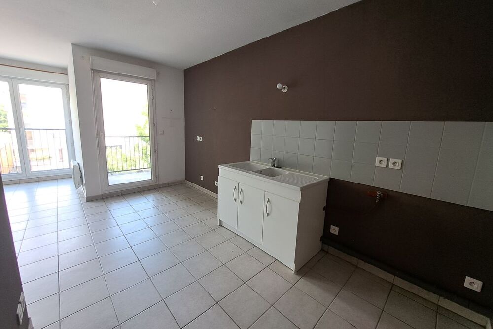 Vente Appartement T2 de 53 m² à Vaulx-en-Velin au prix de vente de 115 000 € Vaulx en velin