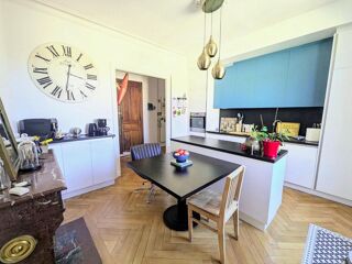  Appartement � vendre 5 pi�ces 151 m�