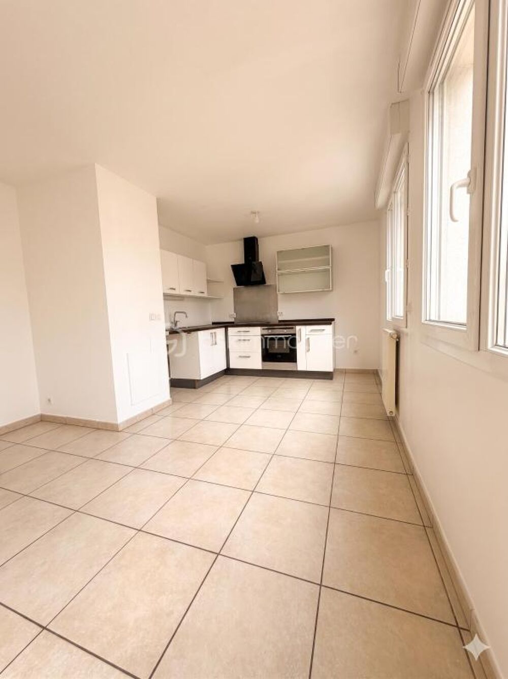 Vente Appartement T3 lumineux avec terrasse + GARAGE INCLUS – une opportunité à ne pas manquer ! Echirolles