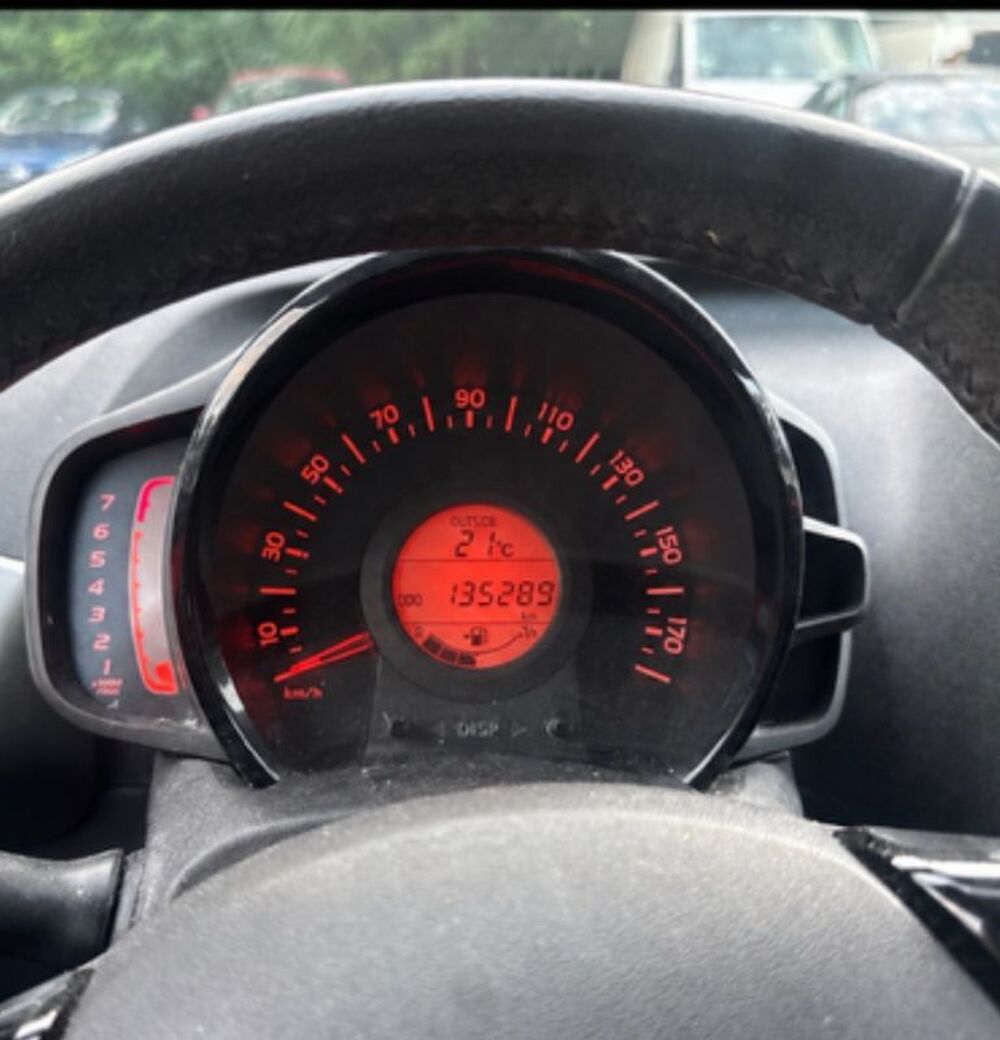Aygo II 1.0 VVT-I 69 X-Cite - 4 places 2015 occasion 38200 Vienne