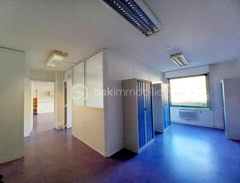   Vente de Bureau standing de 67m en RDC dans l'Espace Descartes 