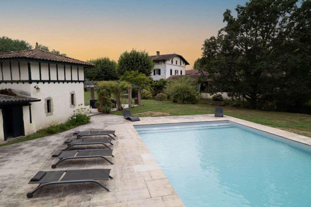 Propriete - 10 pièces - SAINT MARTIN DE SEIGNANX (40)