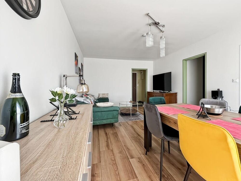 DIJON - T2 48 m2 meublé et libre