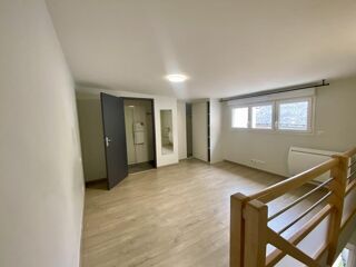  Appartement à louer 2 pièces 38 m²