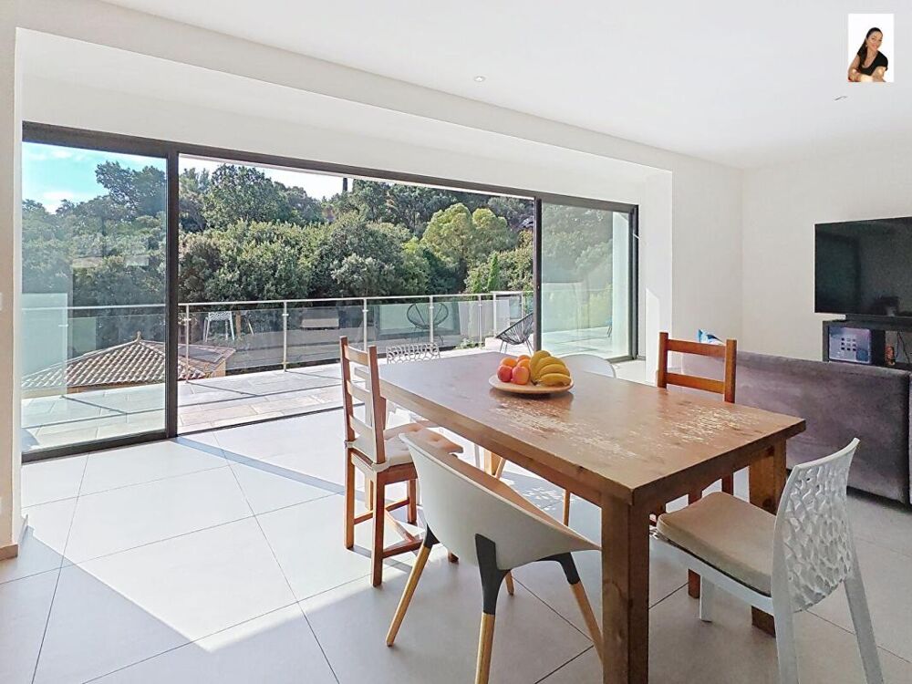 à vendre  Villa Carqueiranne (83320)
