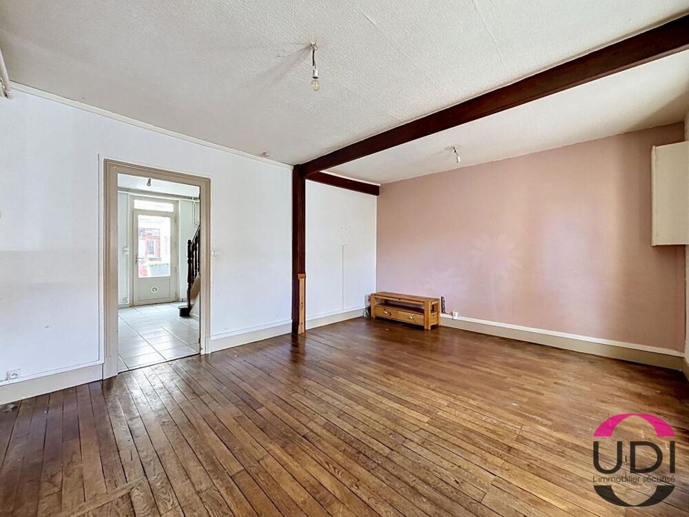 Charmante maison de ville de 72 m² avec cour et dépendances - Montluçon