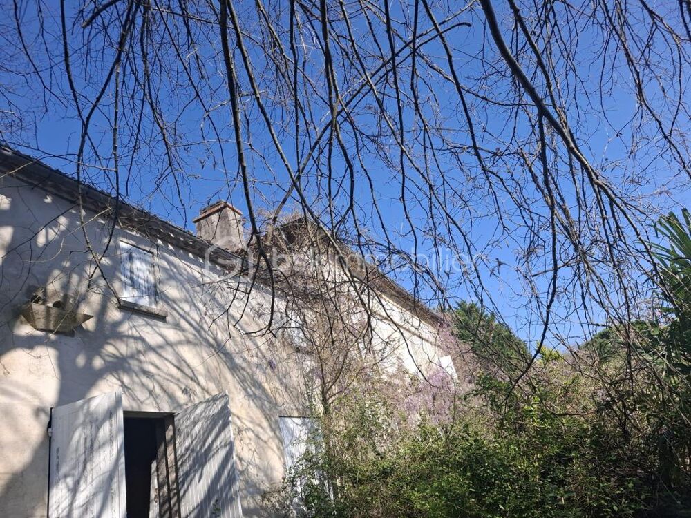 Vente Maison PROPRIÉTÉ À RÉNOVER – PLUS DE 200 M² – 6 HECTARES La reole