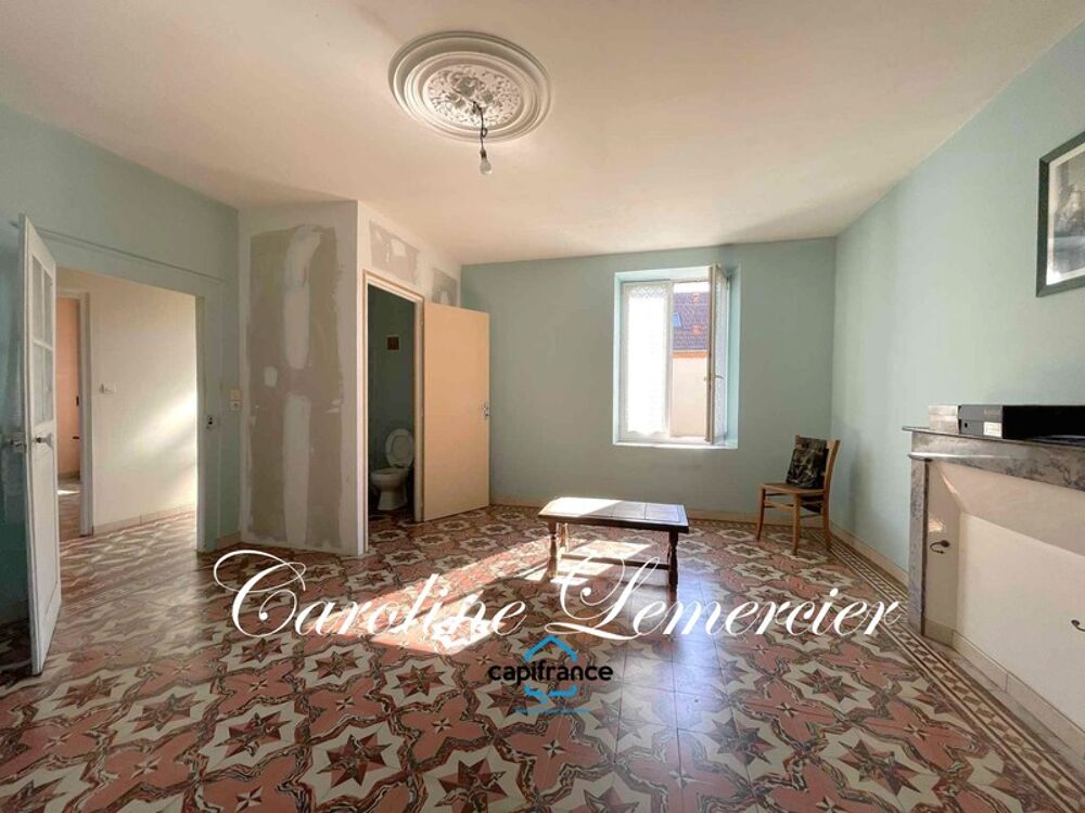 Vente Maison Maison à vendre 7 pièces proche de CONNERRE (72)la chapelle saint remy 133 m² habitables, 5 chambres, grange 70 m² terrain  2000 Connerre