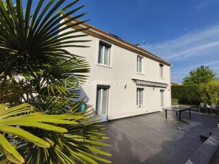  Maison � vendre 7 pi�ces 251 m�