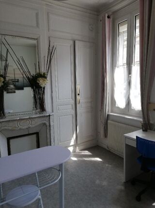  Appartement à louer 1 pièce 17 m²