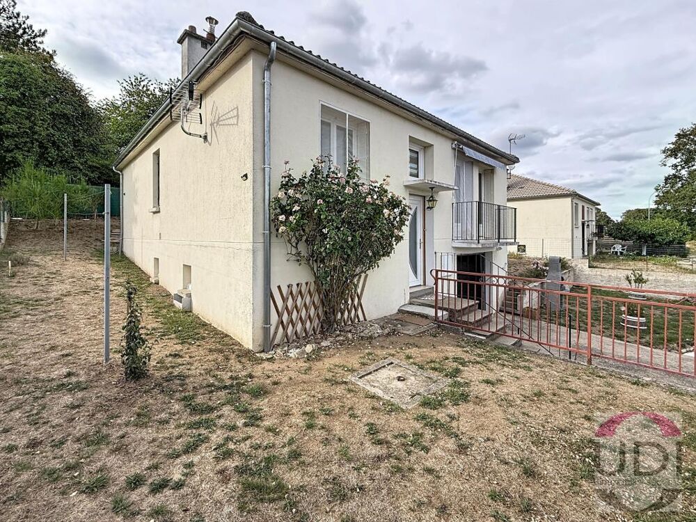 Maison habitable immédiatement à Auzances