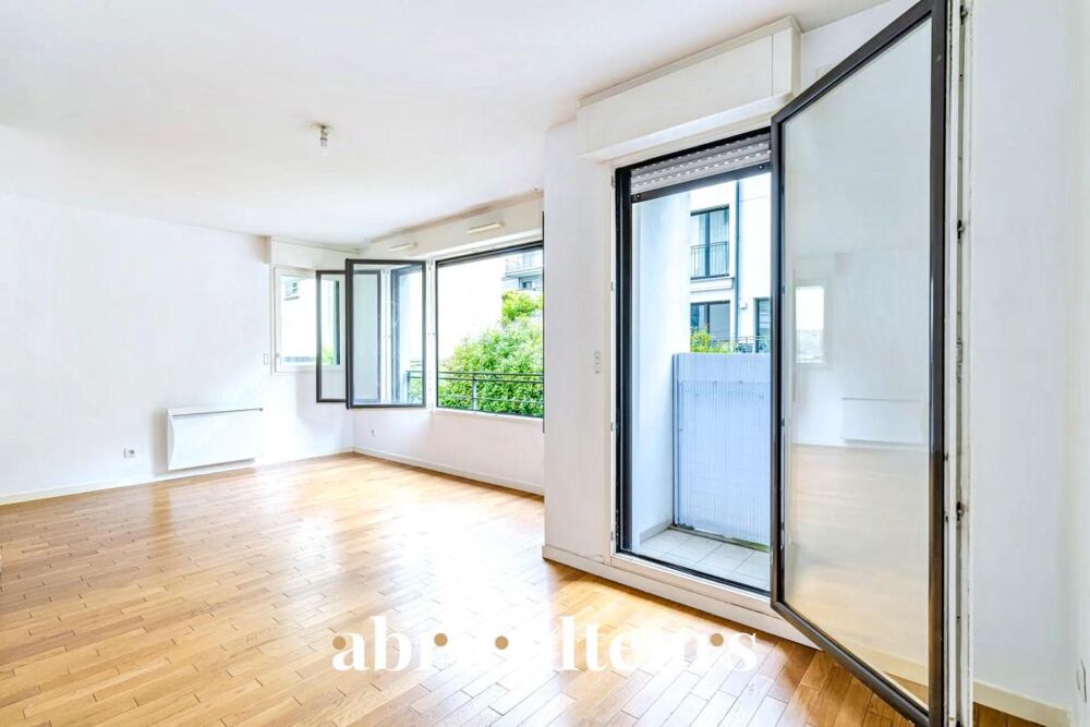 Vente Appartement Charmant studio  30 m² avec balcon – Courbevoie (92400) Courbevoie