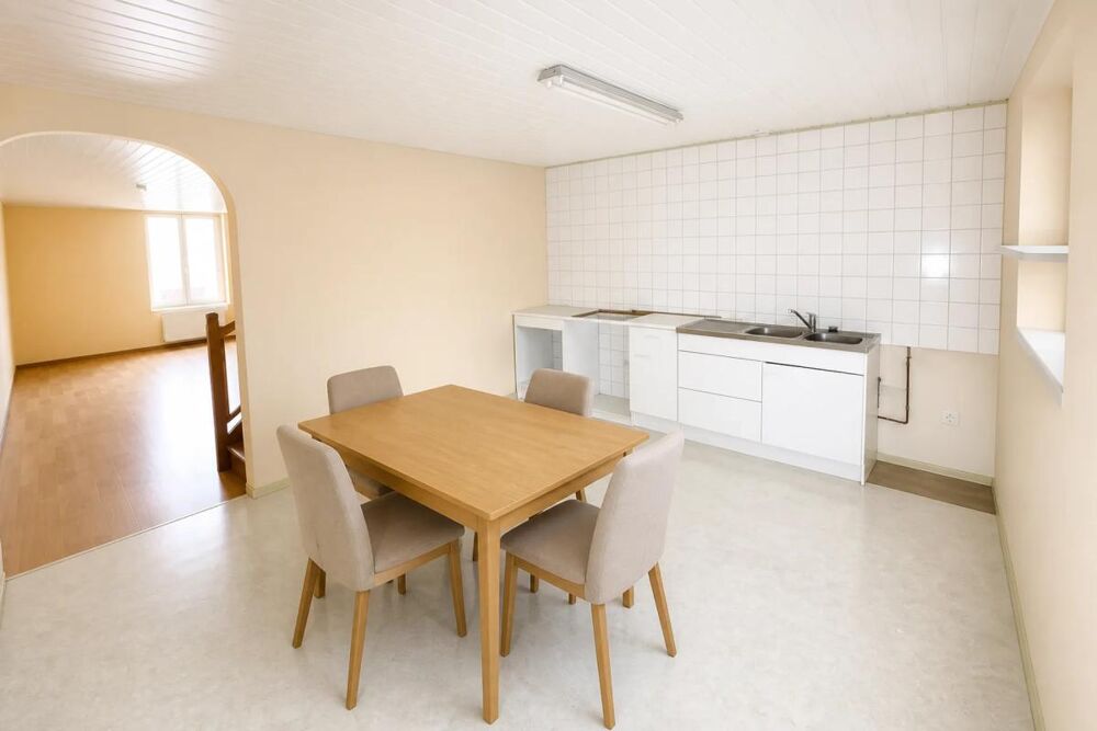 Immeuble mixte 179 m² / Duplex 105m² + Local RDC (accès séparés)