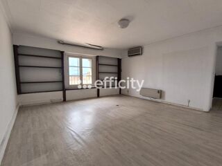  Immeuble à vendre 15 + pièces 573 m²