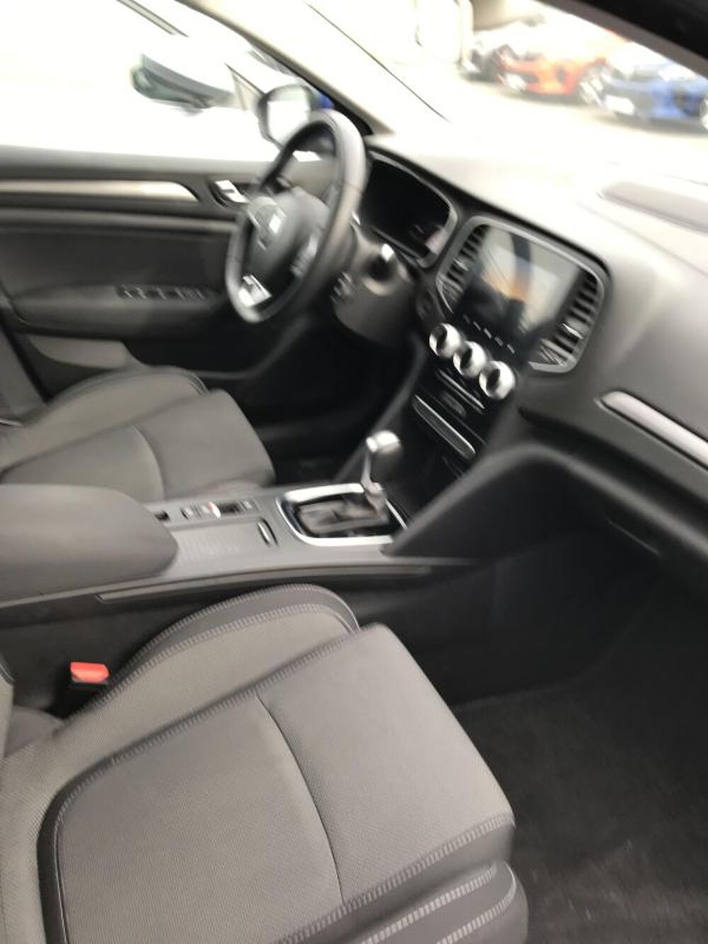 M&eacute;gane PLUG IN 160 BUSINESS 2022 occasion 38160 Chatte