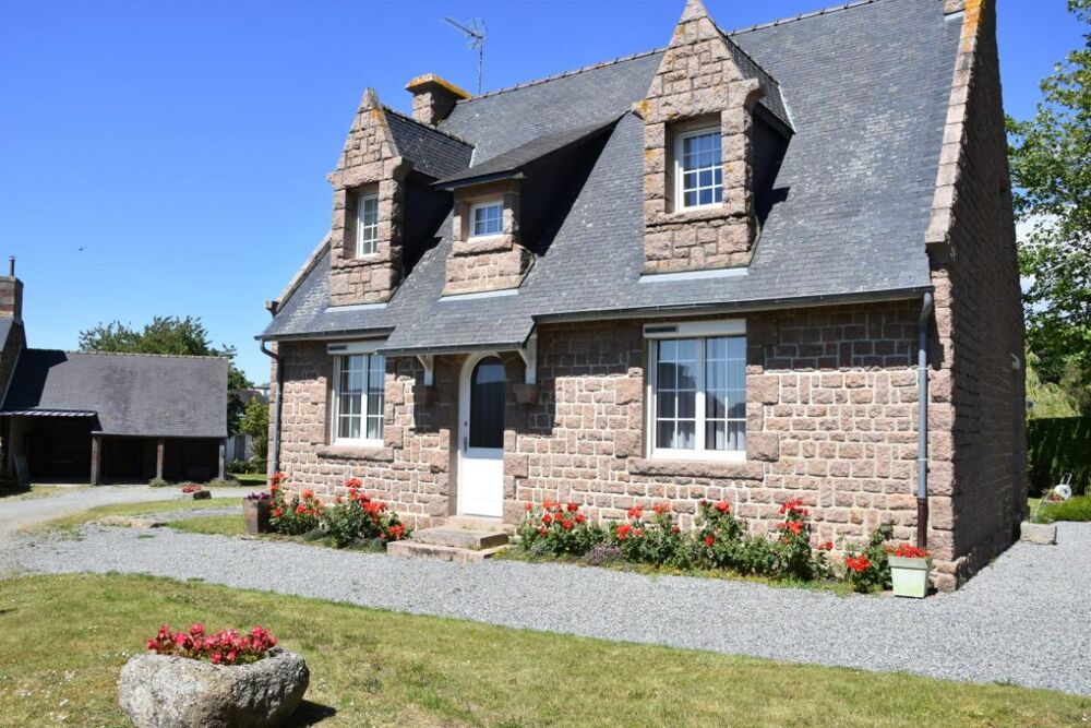 Maison avec partie indépendante à La Roche Jaudy sur 2 000 m2 de terrain