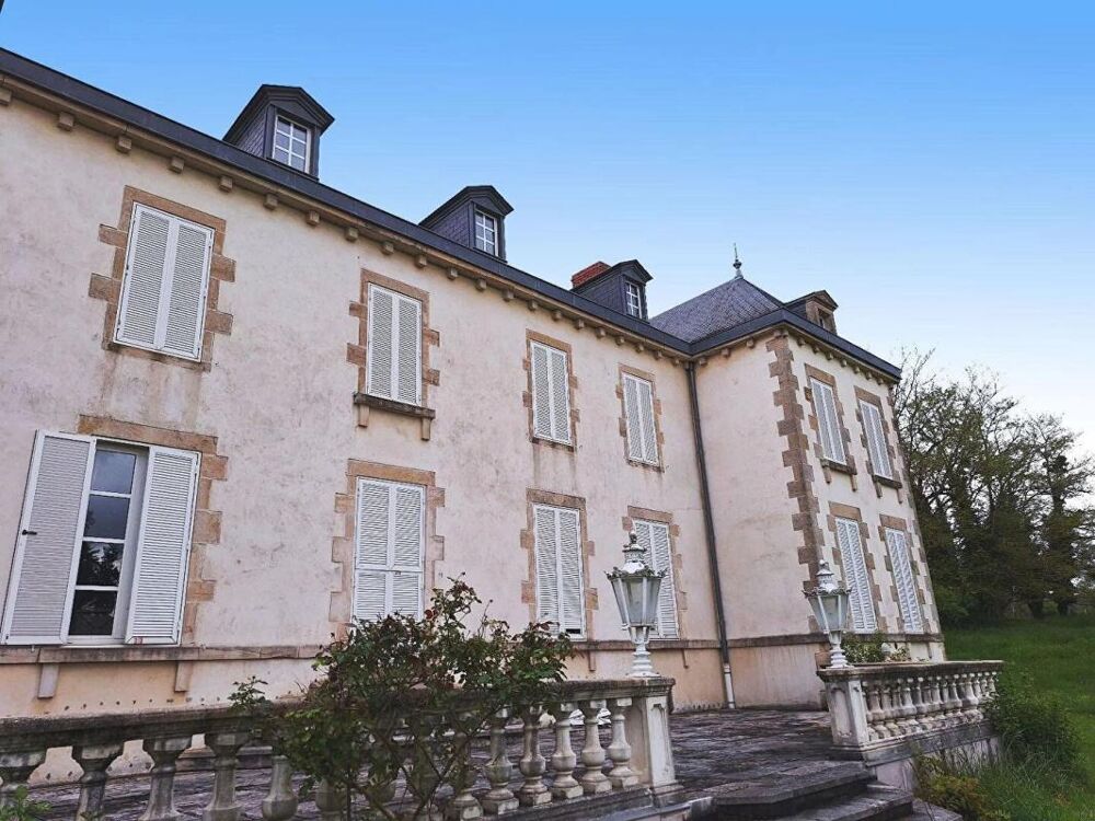 Château Moulins Engilbert 12 pièce(s) 395,85 m2