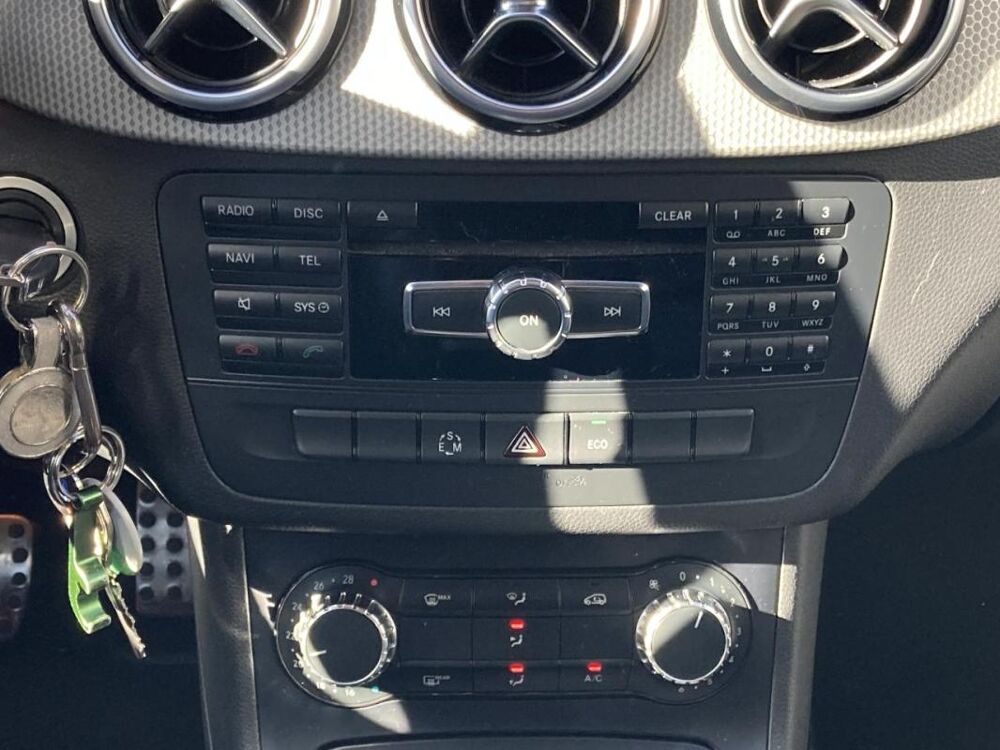 Classe B 200 SPORT - 7G-DCT ENTRETIEN MERCEDES ORIGINE FRANCE 2015 occasion 14650 Carpiquet