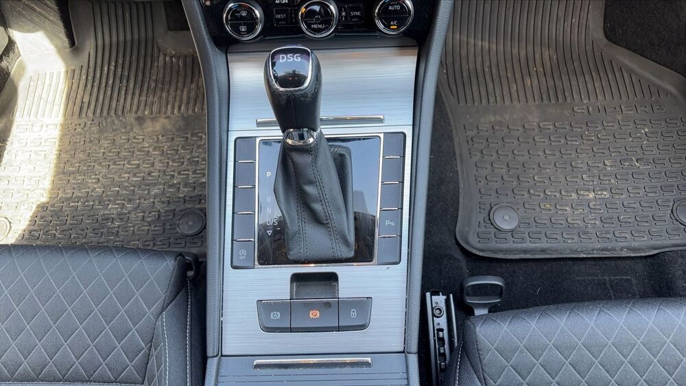 Superb III 2.0 TDI SCR 150 DSG7 Business - Automatique Entretien co 2021 occasion 28310 Janville En Beauce