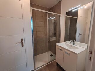  Appartement à louer 2 pièces 50 m²