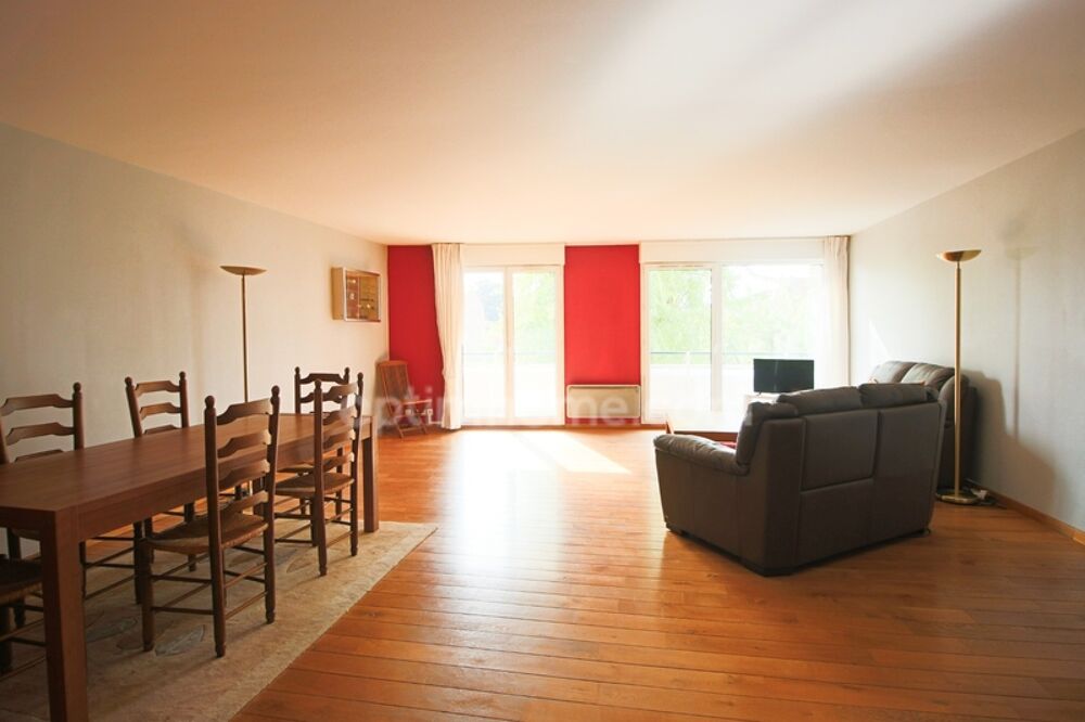 Vente Appartement Croix entre Mairie et Barbieux - Rare T5 de 140 m2 avec garage, 2 parkings et cave Croix