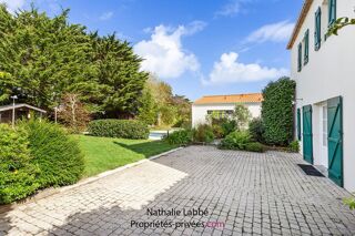  Maison � vendre 9 pi�ces 210 m�