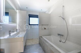  Maison � vendre 6 pi�ces 150 m�