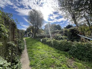 Vente Maison MAISON 5 PIÈCES - LOMME BOURG - 3 CHAMBRES + 1 BUREAU - JARDIN - DÉPENDANCES Lomme