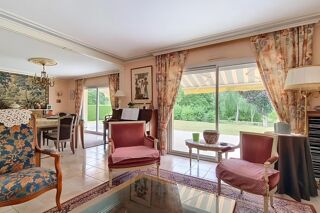 Maison à vendre 9 pièces 234 m²