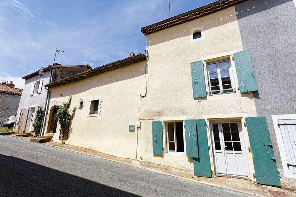 Maison de village 4 pièces avec cour intérieure et jardin - VARAIGNES (24)