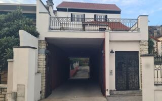  Immeuble � vendre 11 pi�ces 215 m�