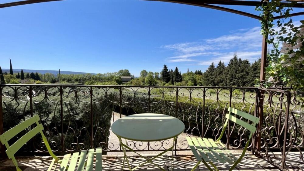 � vendre  Villa Saumane-de-Vaucluse (84800)