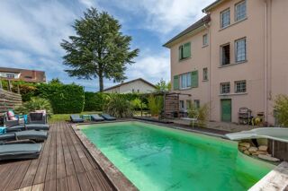  Maison � vendre 12 pi�ces 370 m�