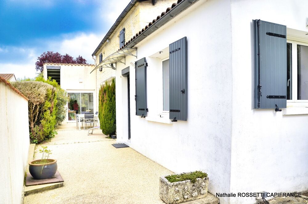 Maison à vendre 6 pièces LA GREVE SUR MIGNON (17)Maison de charme avec jardin paysagé et dépendance  133 m² habitables sur 947