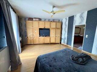  Maison � vendre 7 pi�ces 245 m�